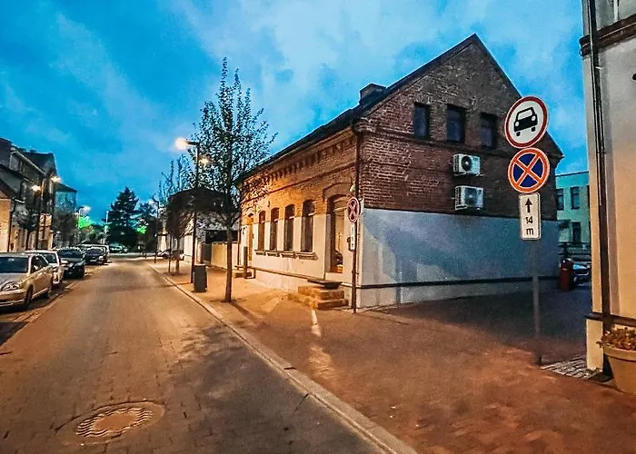 1880 Apartment With Private Parking